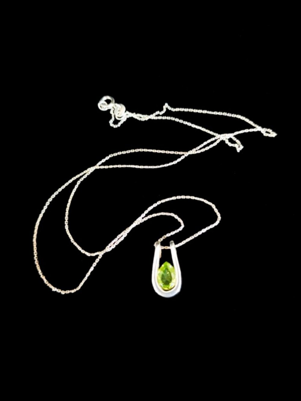 Vintage 90s 925 Sterling Silver Pear Peridot U-Loop Slider Pendant Necklace 18"